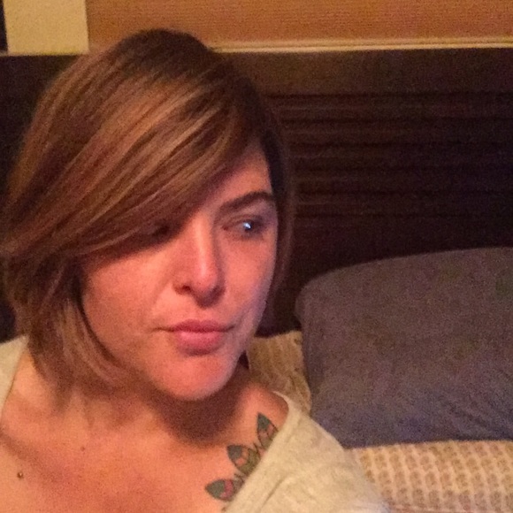 Meet your Posher, Nessa - Picture 6 of 12